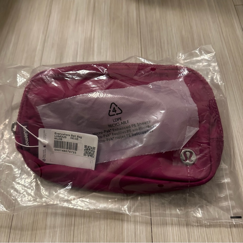 NWT Lululemon Belt Bag 1L Wild Berry